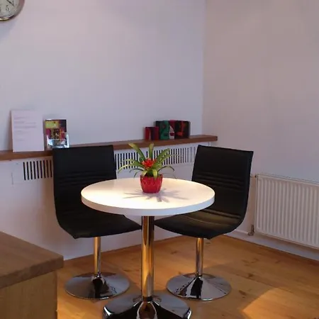 Old Town Apartment *